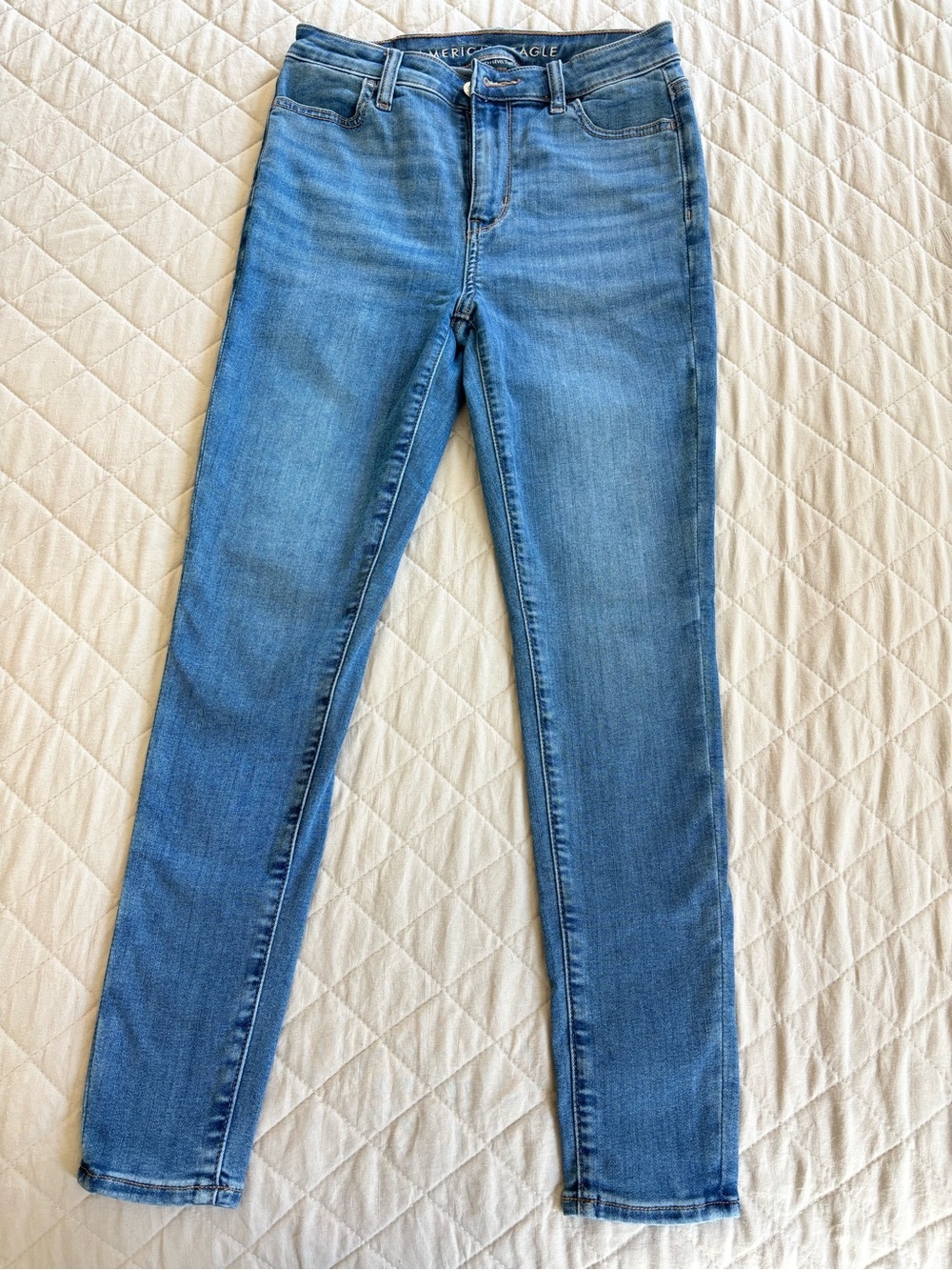 American Eagle Outfitters Light Blue Skinny Jeans